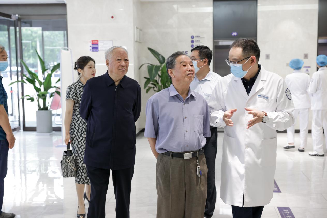 军海口腔医院当选陕西省保健学会副理事长单位，助力陕西口腔健康事业发展